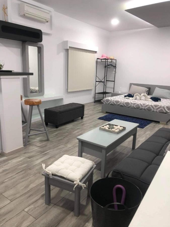 Deluxe Yiota'S Studio ! Klorakas Ngoại thất bức ảnh