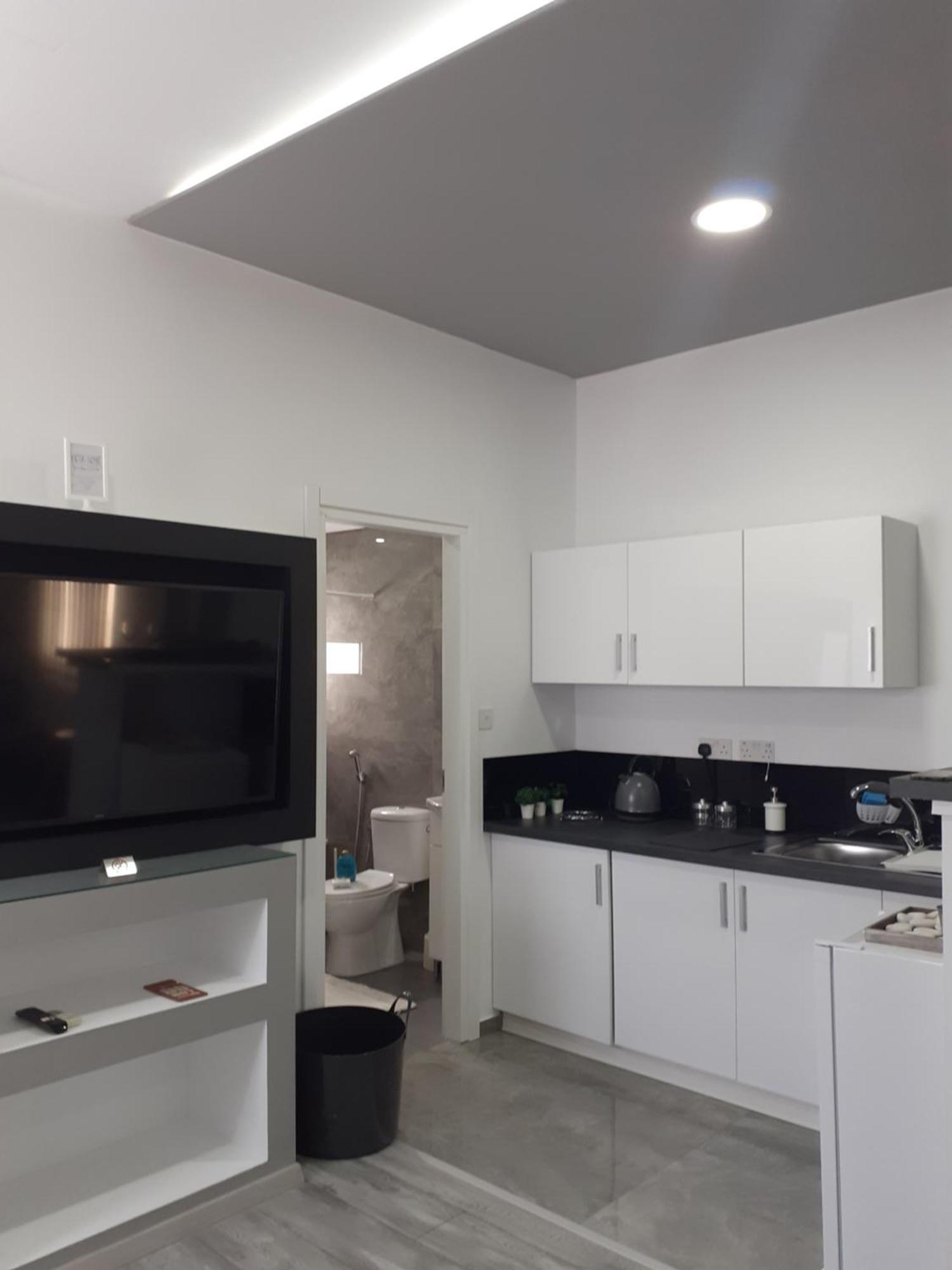 Deluxe Yiota'S Studio ! Klorakas Phòng bức ảnh