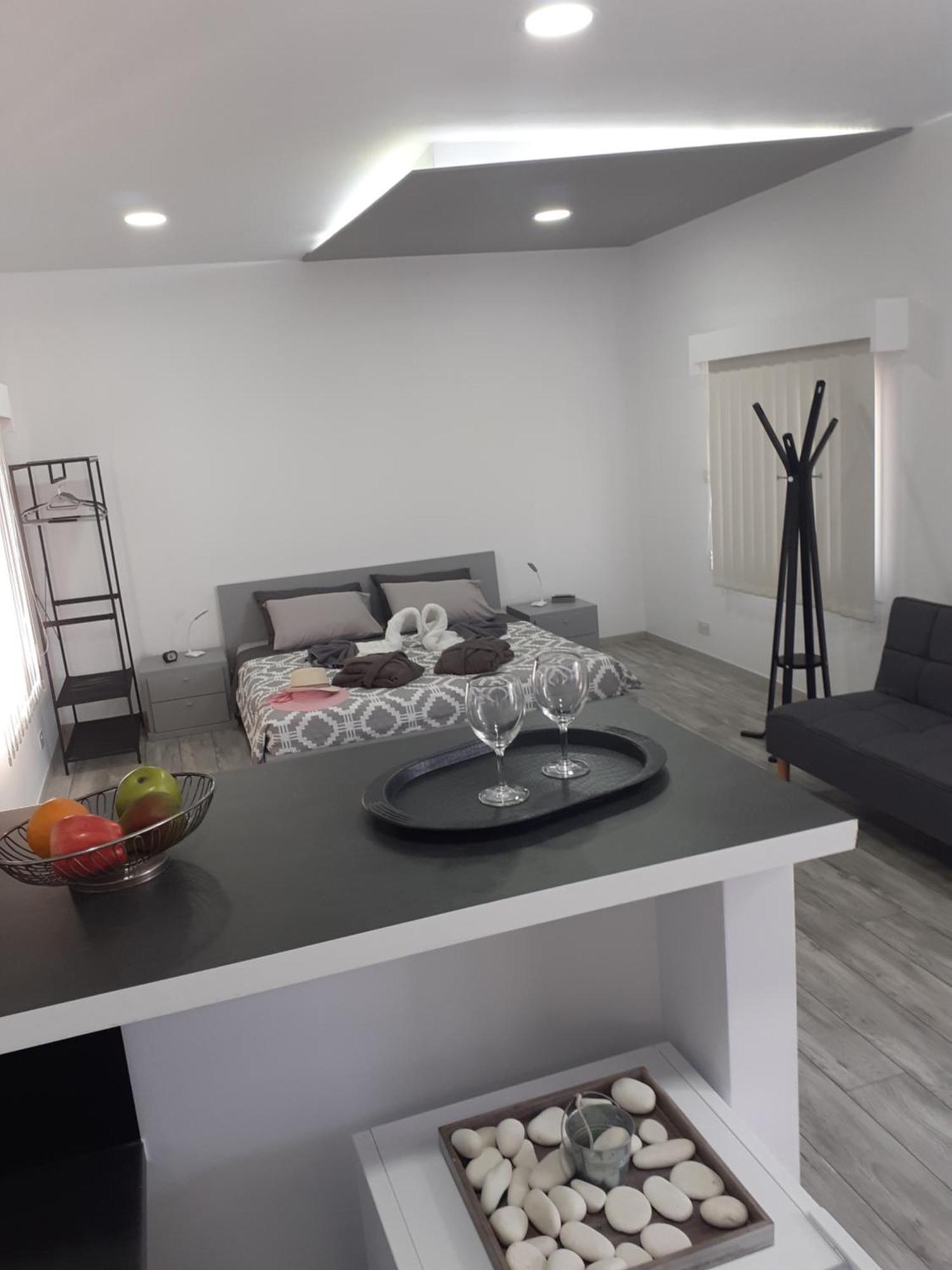 Deluxe Yiota'S Studio ! Klorakas Phòng bức ảnh
