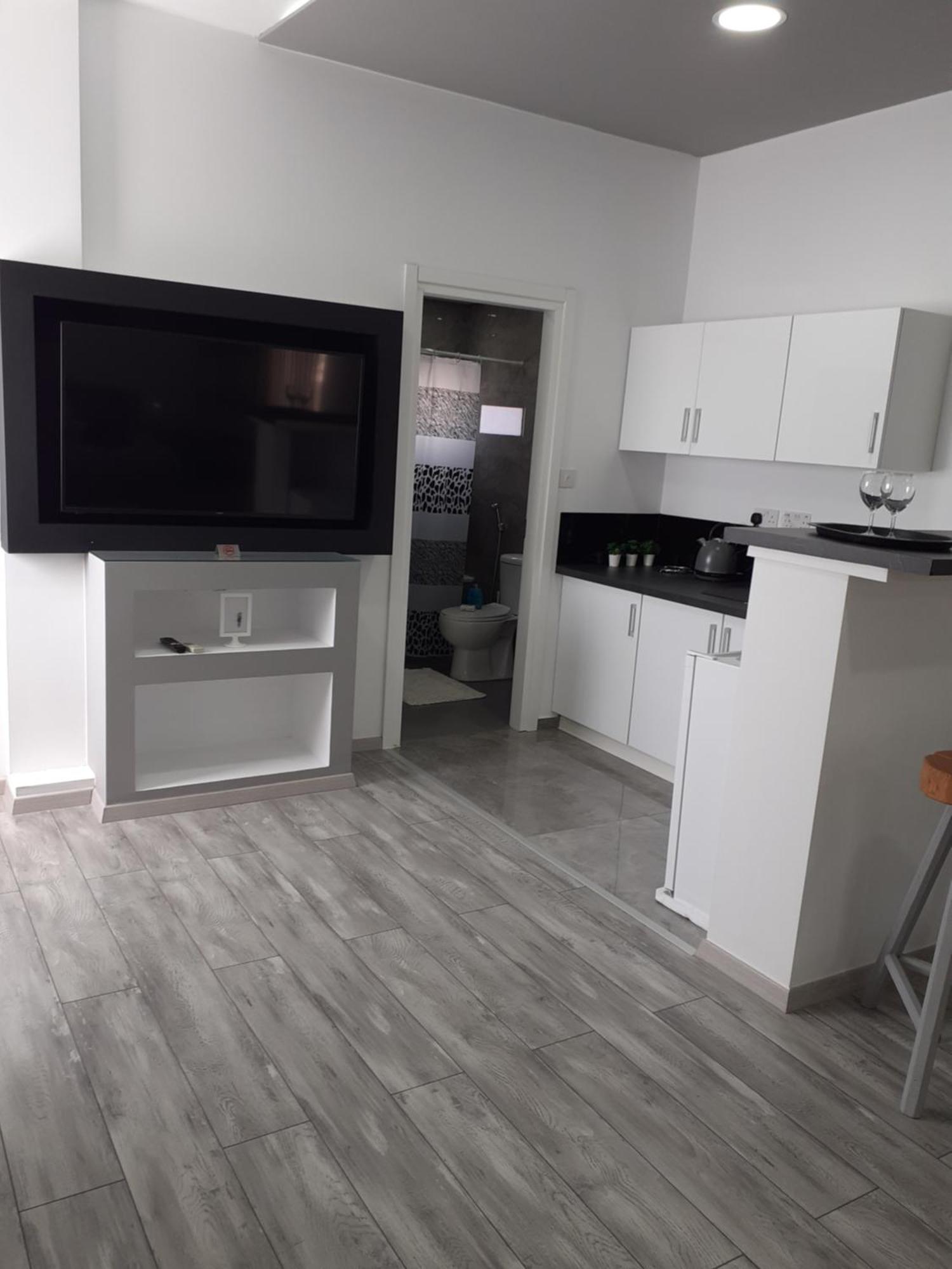 Deluxe Yiota'S Studio ! Klorakas Phòng bức ảnh